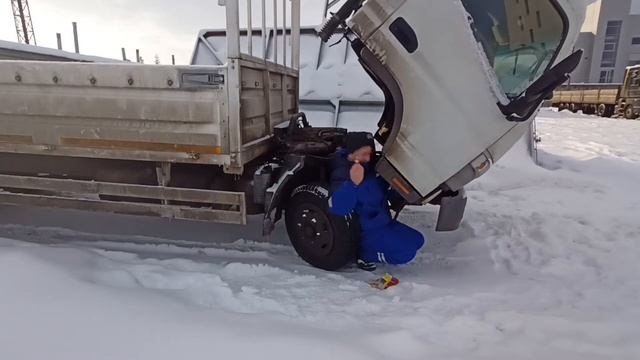 Замена лампочек на Fuso canter Mitsubishi! смотреть онлайн