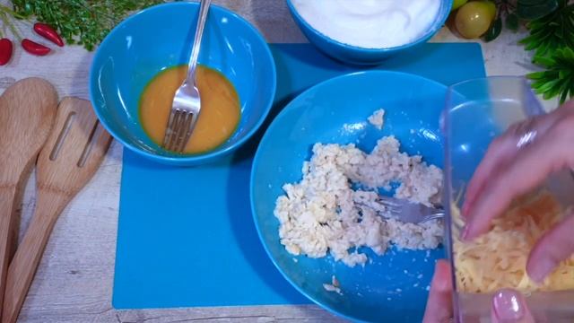 Вместо пирожков. ЛЕНИВЫЙ пирог с яйцом, рецепт теста с сыром.Рецепты от MarMari смотреть онлайн