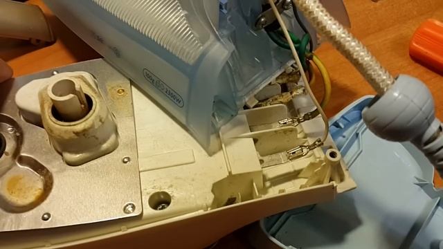 Как разобрать утюг Philips GC 3320, и не только.