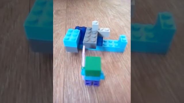 Иногда смотри назад когда чем-то занимаешься в майнкрафте! смотреть онлайн