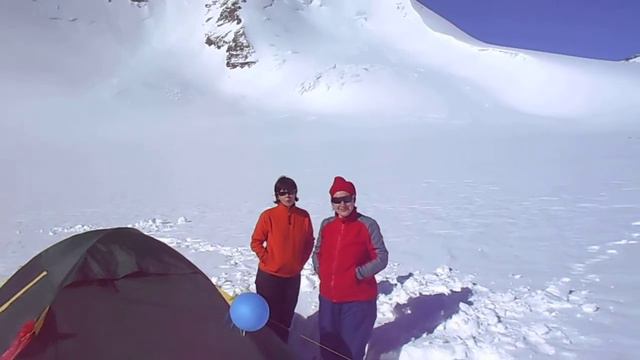 Плато на леднике Малый Актру 3300 м. Май 2015 г. Горный Алтай. смотреть онлайн