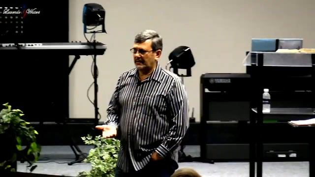 Past. Christo van Niekerk смотреть онлайн