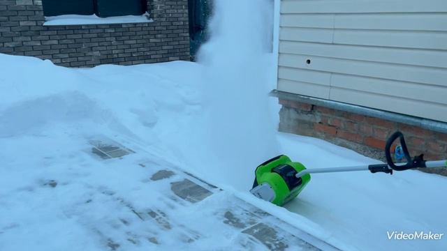 Электро лопата для уборки снега на батарейки смотреть онлайн
