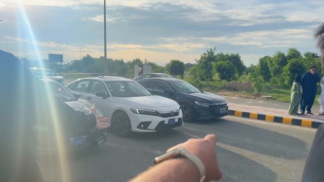 Honda Insight Vs Civic Rs Turbo | Hybrid Vs Turbo 1.5 Feat @RazaSamo  @PakWheels