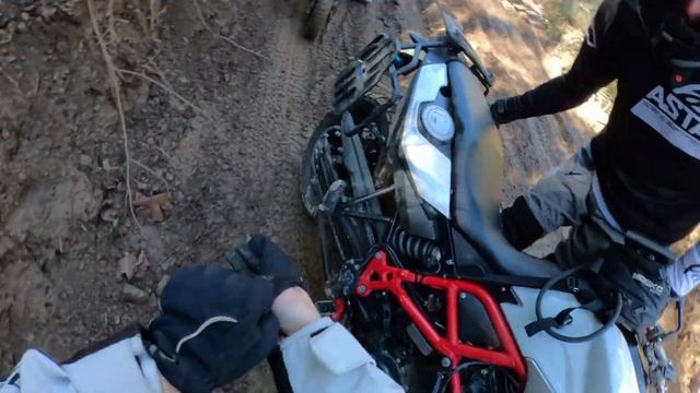 Adventure bikes in MUD - Hollister Hills Offroad Park ??? смотреть онлайн