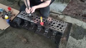 Renault  DXI11 Volvo DXI 11 Ремонт и притика клапанов ГБЦ