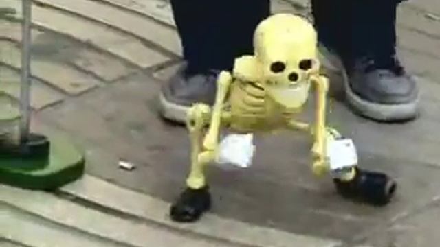 skeleton dance-танцующий скелет смотреть онлайн