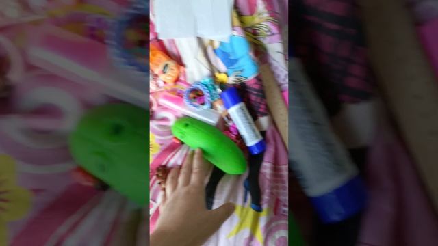 Я СКЛАДЫВАЮ ВЕЩИ НА СТОЛИК// Это не всё// от нн