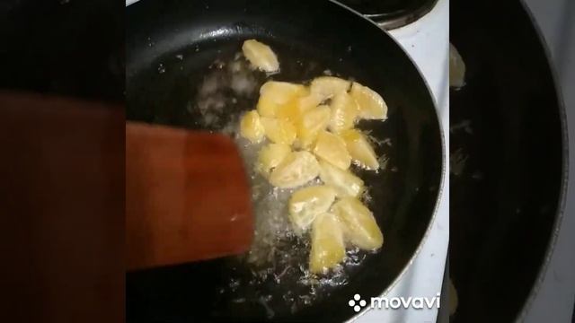 Лайфак .Как правильно чистить мандарины. Жарим мандарины.#мандарины #новыйгод смотреть онлайн