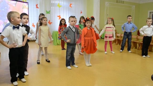 Веселая песенка про весну с колокольчиками Старшая группа Утренник 8 Марта смотреть онлайн