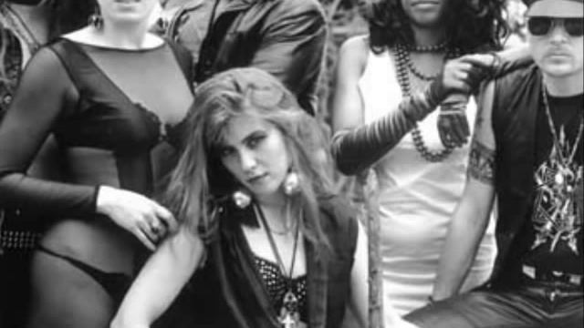Devil Does Drugs (Hypnotic Mix) - My Life With The Thrill Kill Kult смотреть онлайн