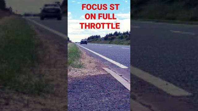 320 BHP Focus ST on full throttle. That 5 pot sound. смотреть онлайн