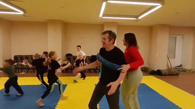 Андрей Каримов - Молодые волки смотреть онлайн