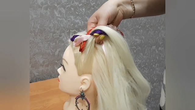 Прическа для первоклассницы на 1 сентября на длинные волосы из лент / Прическа в школу смотреть онлайн