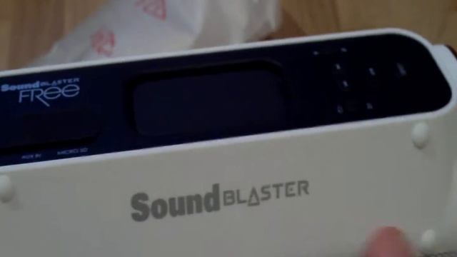 Unboxing and review wireless speaker Creative Sound Blaster Free white смотреть онлайн