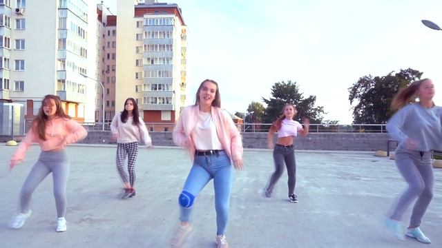 Танец под песню MiyaGi & Эндшпиль "I GOT LOVE" смотреть онлайн