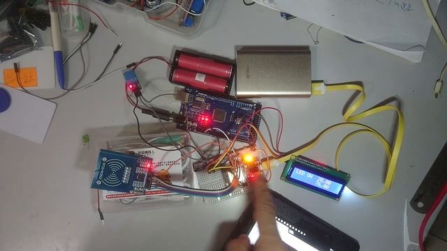 NodeMCU-32S IOT測試 смотреть онлайн
