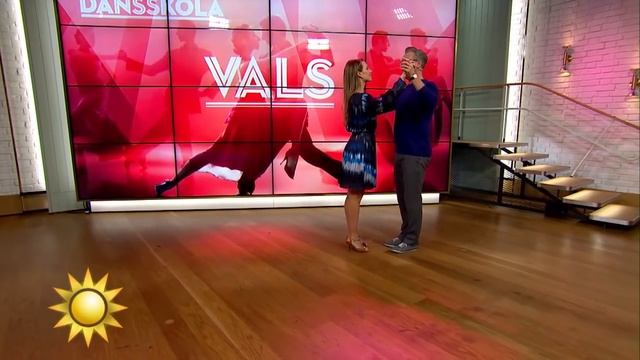 Lär dig dansa vals i Tony’s dansskola! - Nyhetsmorgon (TV4) смотреть онлайн