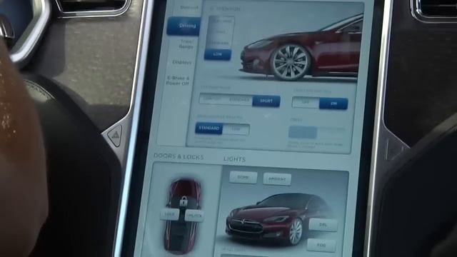 Tested Test Drives the Tesla Model S Electric Car смотреть онлайн