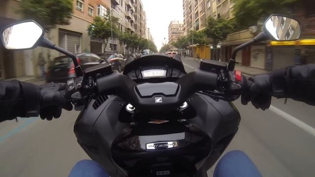 Honda Integra 750 Prueba 1