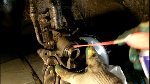 ремонтируем заклиненный суппорт дискового тормоза своими руками