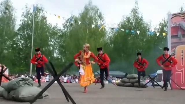 09.05.2012, Агидель, площадь.mp4 смотреть онлайн