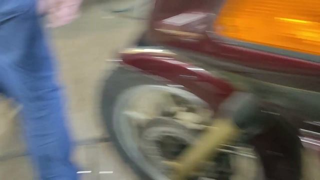Топливная система часть 2 Что не так с подачей топлива на нашем Kawasaki ZN1300? смотреть онлайн