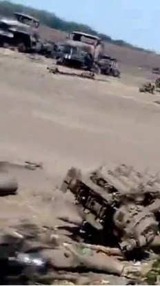 Укропы в шоке. Опоченцы сравняли с землей их позиции и колонну. смотреть онлайн