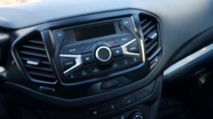 Два способа закрыть ладу весту без ключа или аккумулятора