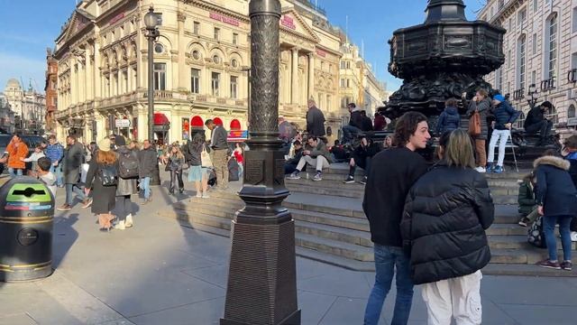 Central London Walk 2023 | Virtual Walking Tour Around London City [4K]
