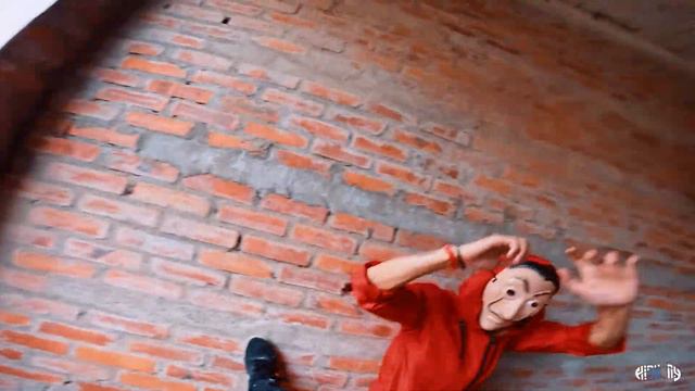 MONEY HEIST vs POLICE (BELLA CIAO REMIX) 15 || Epic Parkour POV Chase (Highnoy) смотреть онлайн