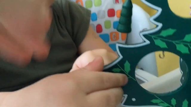 Новогодняя елочка. Украшаем маленькую деревянную елку смотреть онлайн