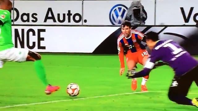 Гол Берната в ворота Вольфсбурга. Вольфсбург - Бавария 3:1 Express Football смотреть онлайн