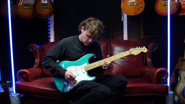 FENDER USA Stratocaster Plus Version 1 "Carribean Mist + Maple" (1993) смотреть онлайн