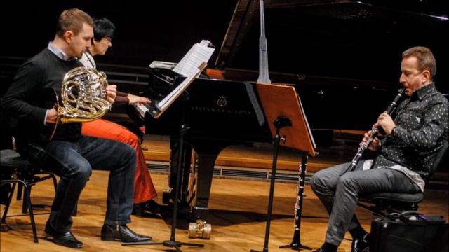 Carl Reinecke - Trio in B flat major op. 274 for Clarinet, Horn and Piano смотреть онлайн