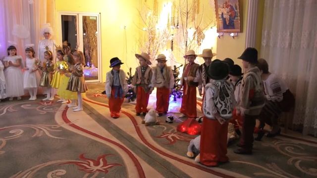 Новорічне свято ДНЗ 44 Веселка смотреть онлайн