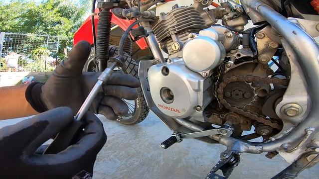 AHORA SIII!! REGULANDO VALVULAS del XR 125!! ?? смотреть онлайн