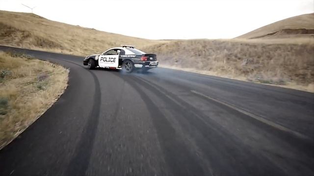 Мотоцикл против машины в дрифте. Ч2 смотреть онлайн