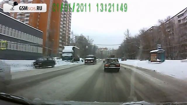 Автомобильный видеорегистратор HD-720-P DVR с экраном смотреть онлайн