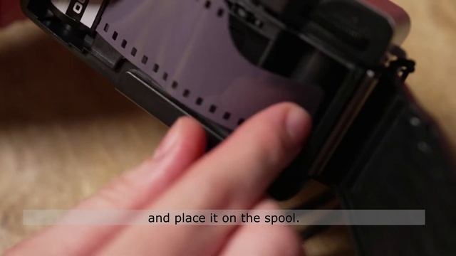 How to load AgfaPhoto analogue reusable camera with 35mm film смотреть онлайн