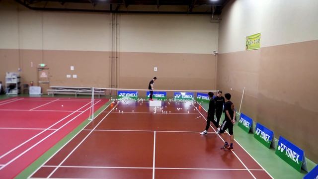 The Triangle Exercise - Badminton Doubles Lessons featuring Coach Kowi Chandra Indonesian Subtitle смотреть онлайн