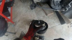 Audi A4 B7 снятие поддона, замена штока масленого насоса двигатель 2.0 часть 1