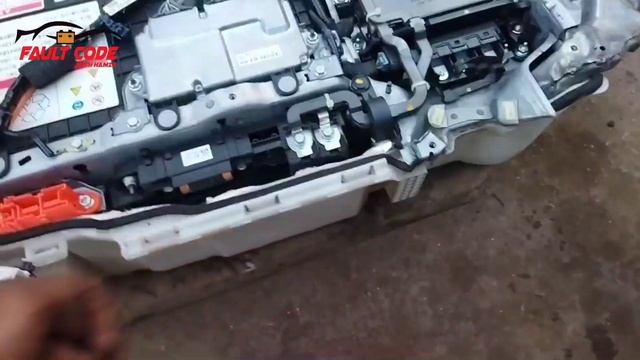 Honda vezel hybrid battery maintenance || How to fix p0A82 || hybrid battery related information смотреть онлайн