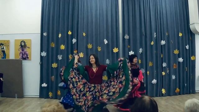 Цыганские танцы для взрослых. Дорогой длинною смотреть онлайн