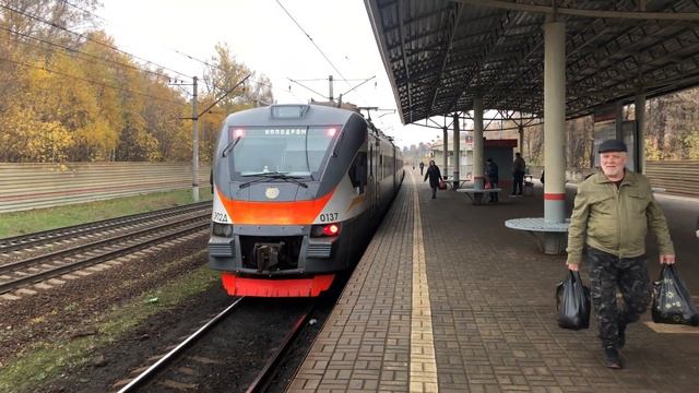 ЭП2Д-0137 ЦППК Перекраска Наше Подмосковье На станции Томилино (Tomilino)
