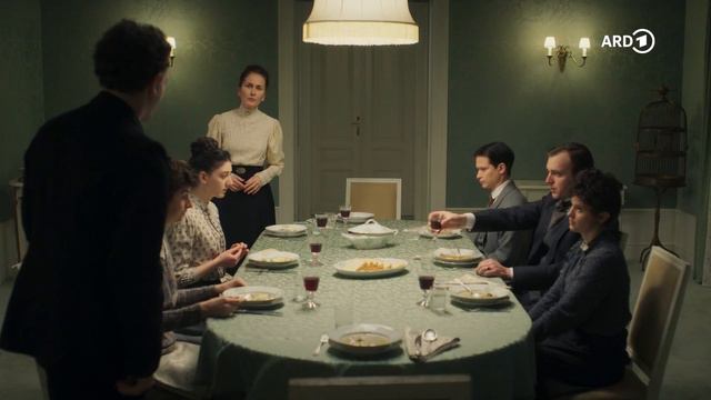 KAFKA – die Serie zum 100. Todestag von Franz Kafka | Trailer | MDR смотреть онлайн