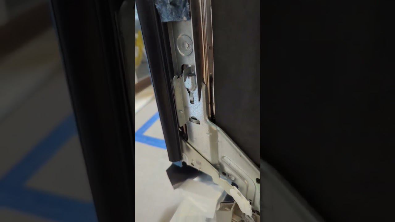 Bosch вошёл мне в ногу. смотреть онлайн