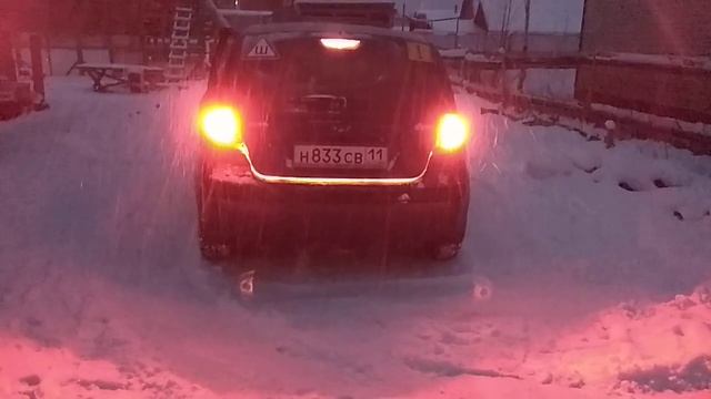 Бегающий поворотник и не только смотреть онлайн