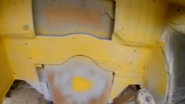 Заз 965 часть 8 (покраска моторного отсека)