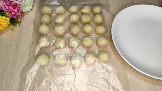 Они такие вкусные,что я готовлю их 2 раза в неделю и хочу есть их всегда! ЧЕБУРЕКИ С МЯСОМ ДОМАШНИЕ смотреть онлайн